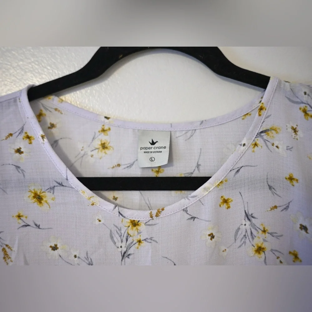 Paper Crane Babydoll Tiered Pastel Floral Print Blouse Size Large - Cottagecore - Picture 2 of 7